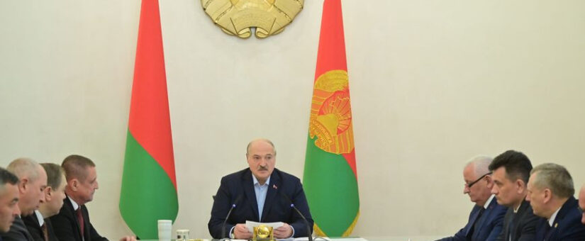 Президент Республики Беларусь А.Г. Лукашенко провел совещание с областной вертикалью в Гродно.